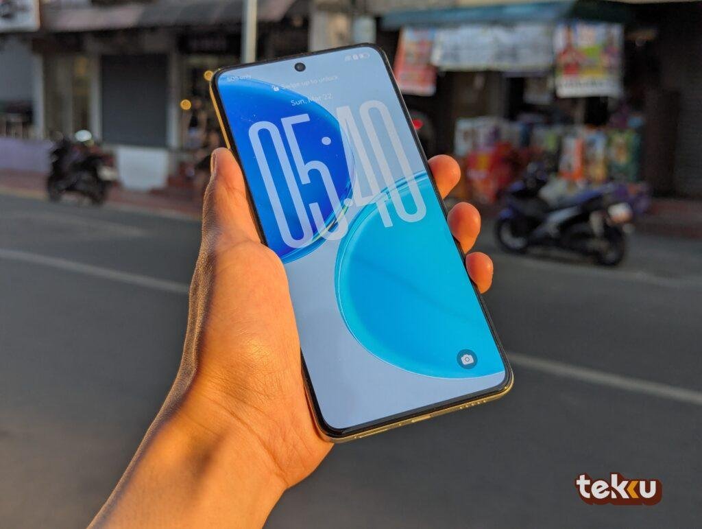 HONOR X8d running the latest MagicOS 10 based on Android 16. 